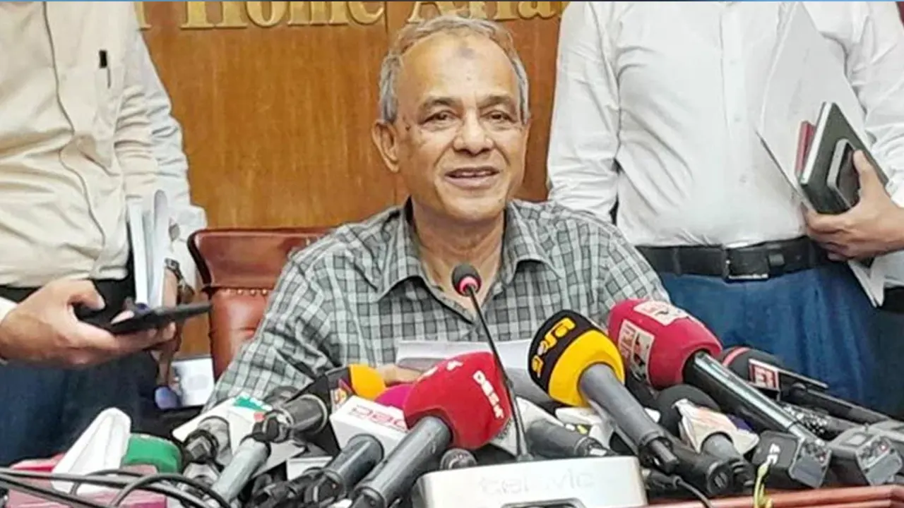 গোপালগঞ্জে গণগ্রেপ্তার হচ্ছে না : স্বরাষ্ট্র উপদেষ্টা