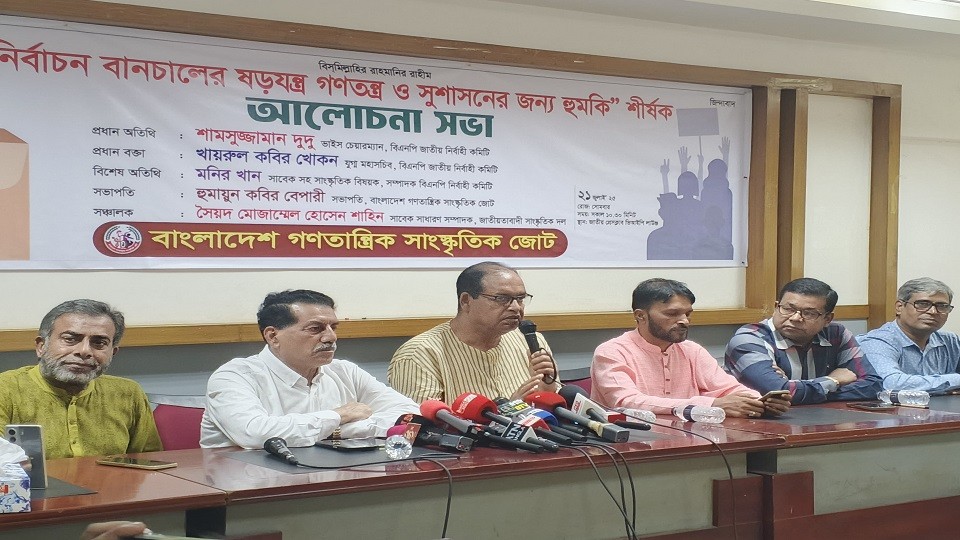 যাদের কোন ভবিষ্যৎ নাই,তারাই নির্বাচন চায়না:দুদু
