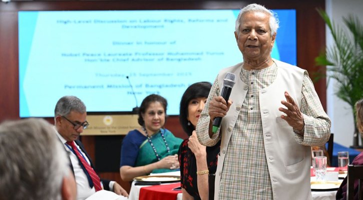 শ্রম সংস্কার বাস্তবায়নের প্রতিশ্রুতি প্রধান উপদেষ্টার