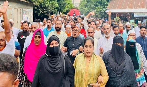 বাঞ্ছারামপুরে সাকি বিরোধী মিছিল, বয়কটের ঘোষণা