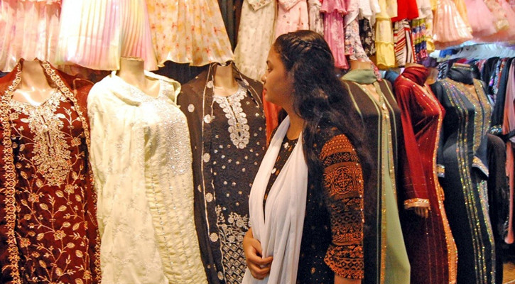 সন্ধ্যা ৭টার মধ্যে শপিং মল বন্ধের নির্দেশনা