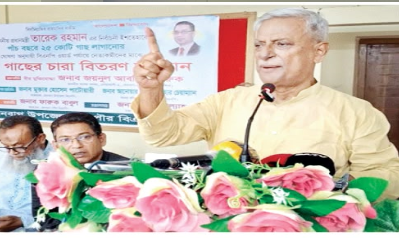 মানুষের পাশে থাকার অঙ্গীকার ফারুকের